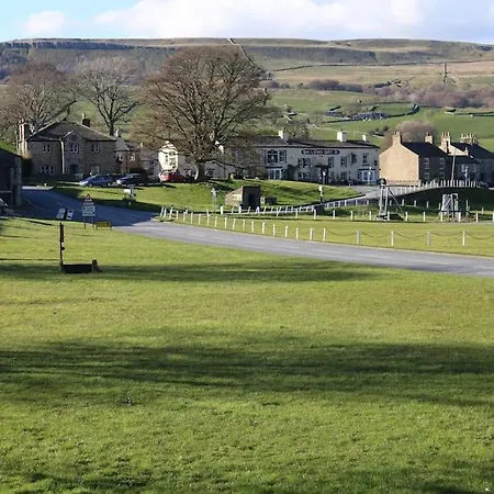 Fernlea, Lovely Stone In The Yorkshire Dales