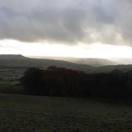 Fernlea, Lovely Stone In The Yorkshire Dales * Bainbridge